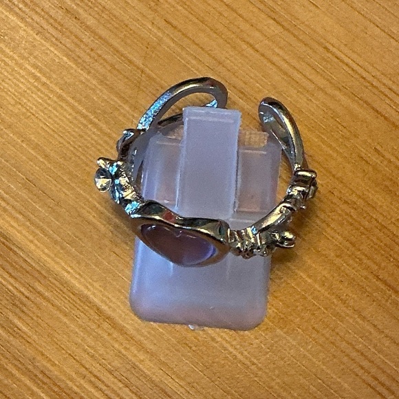 Beautiful adjustable ring, Brand New! - Picture 3 of 3